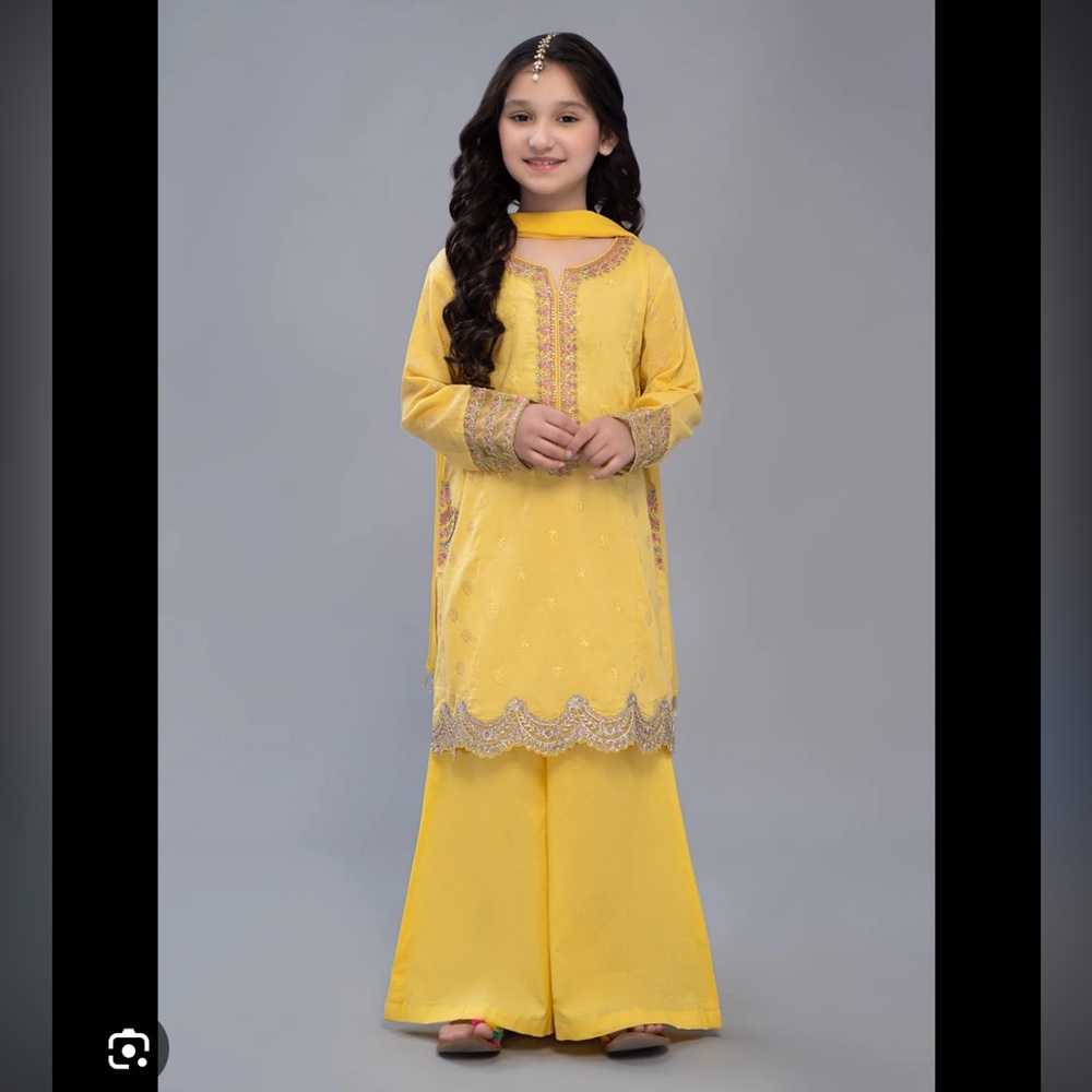 NWT Indian Pakistani kids girl age 4-6 Kurta set
